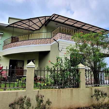 Nessies Nagaon Villa Alībāg Exterior photo