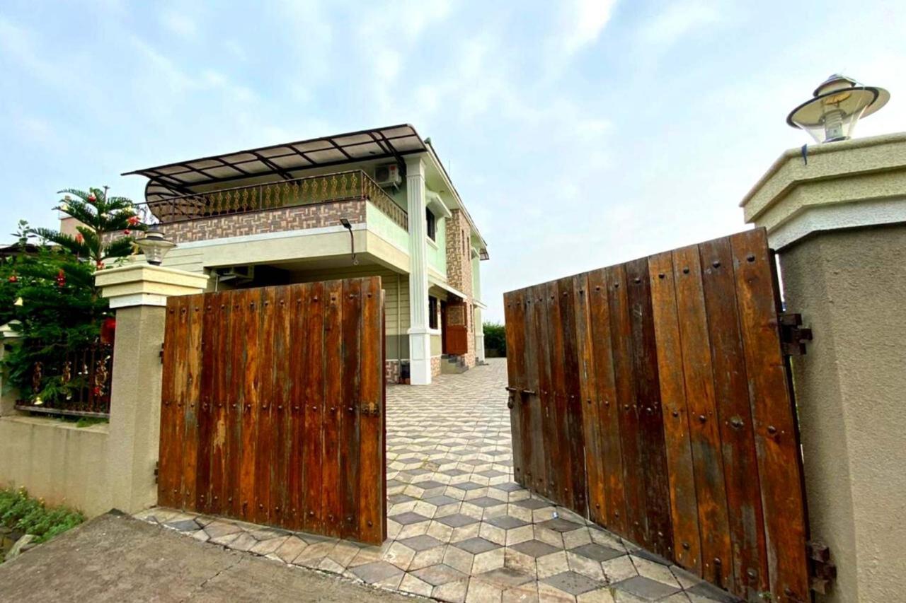 Nessies Nagaon Villa Alībāg Exterior photo